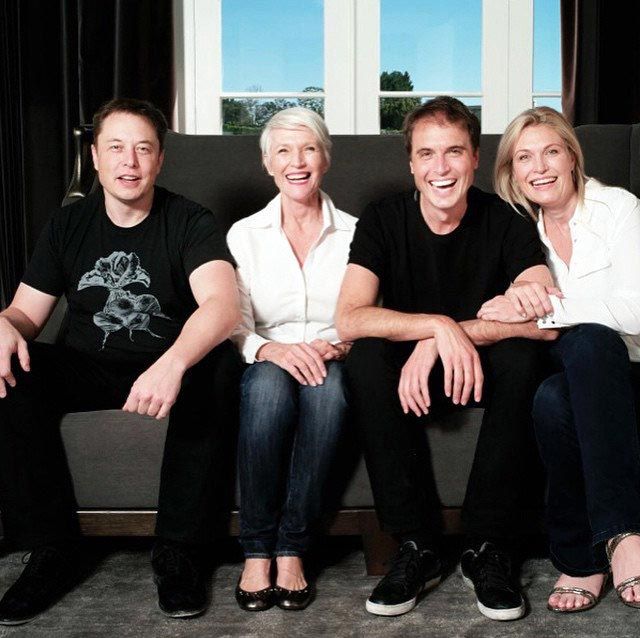 Elon Musk, Annesi Maye Musk, Kardeşi Kimbal Musk, Kardeşi Tosca Musk